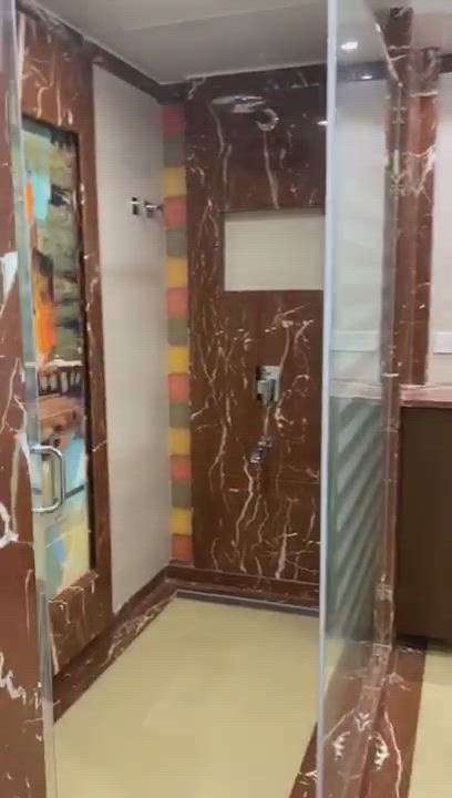 Bathroom Designs by Contractor ROYAL CONTRACTOR   DECOR, Faridabad | Kolo