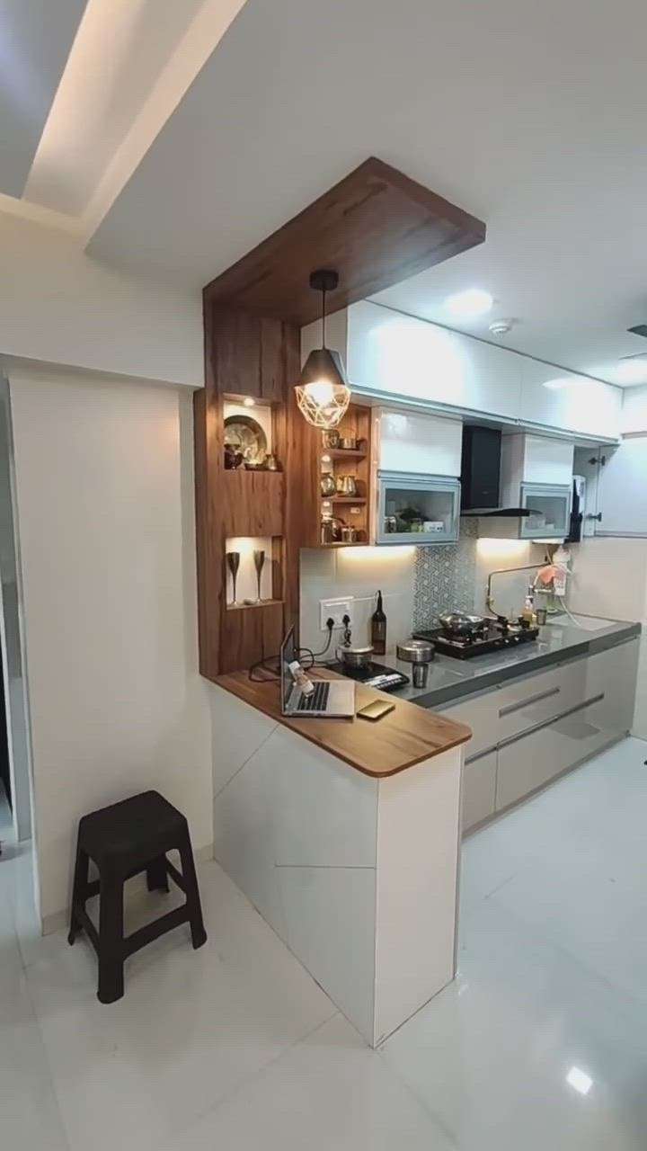 Kitchen Designs by Contractor HH INTERIORS, Gautam Buddh Nagar | Kolo