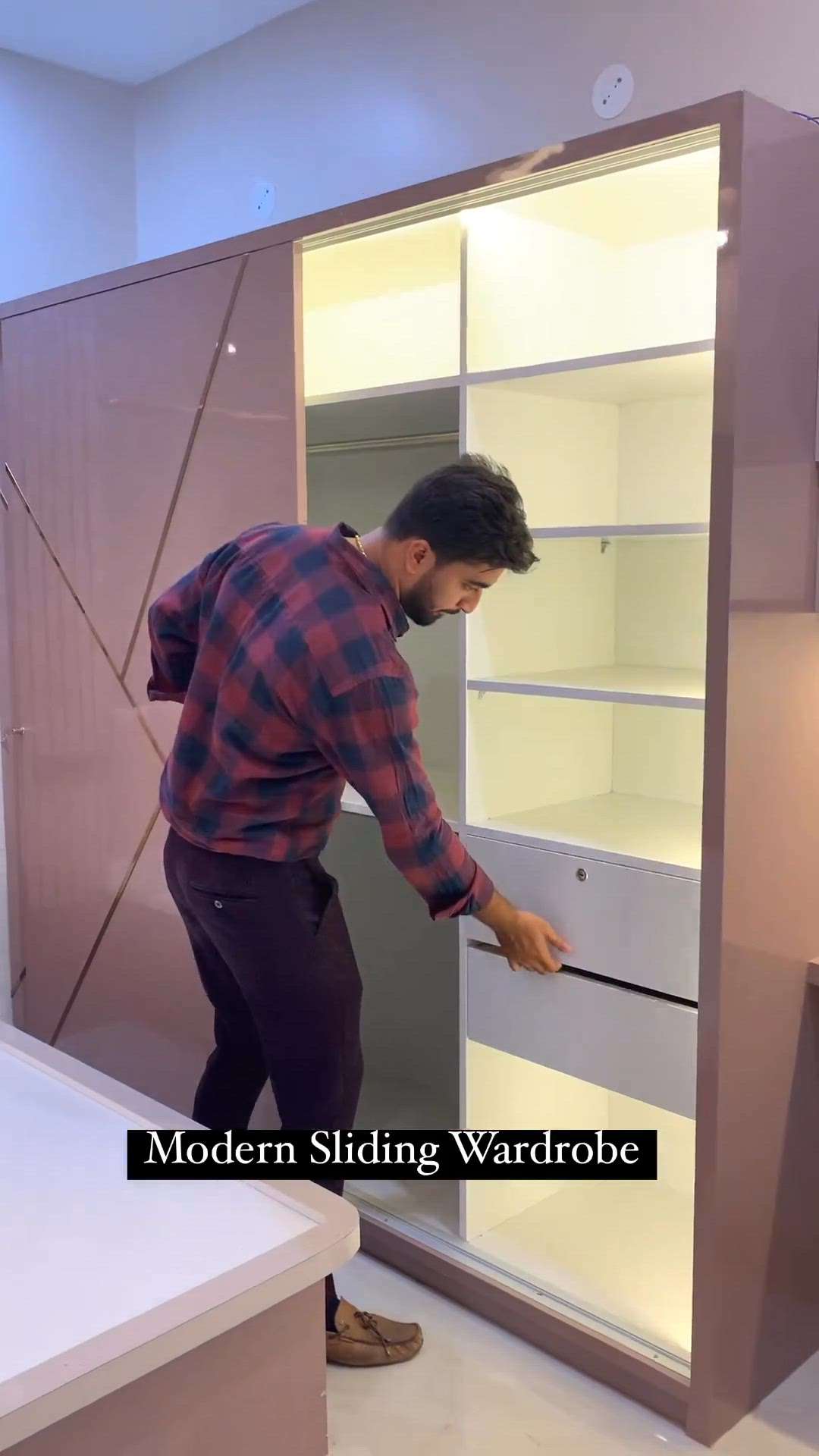 Kolo Image