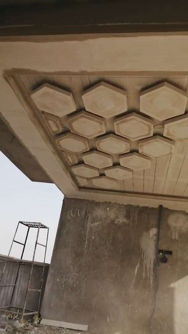 Ceiling Designs by Contractor ͲᎻᎬ ᎻϴᎷᎬ  𝑻𝒆𝒂𝒎 ᵂᵃʳᵏ 07, Ghaziabad | Kolo