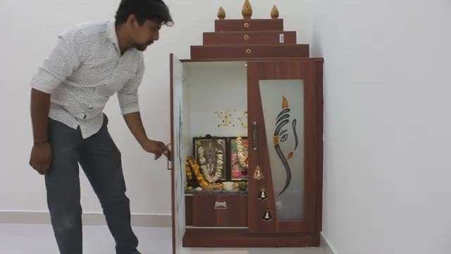 Prayer Room Designs by Carpenter 🙏 फॉलो करो दिल्ली कारपेंटर को , Delhi | Kolo
