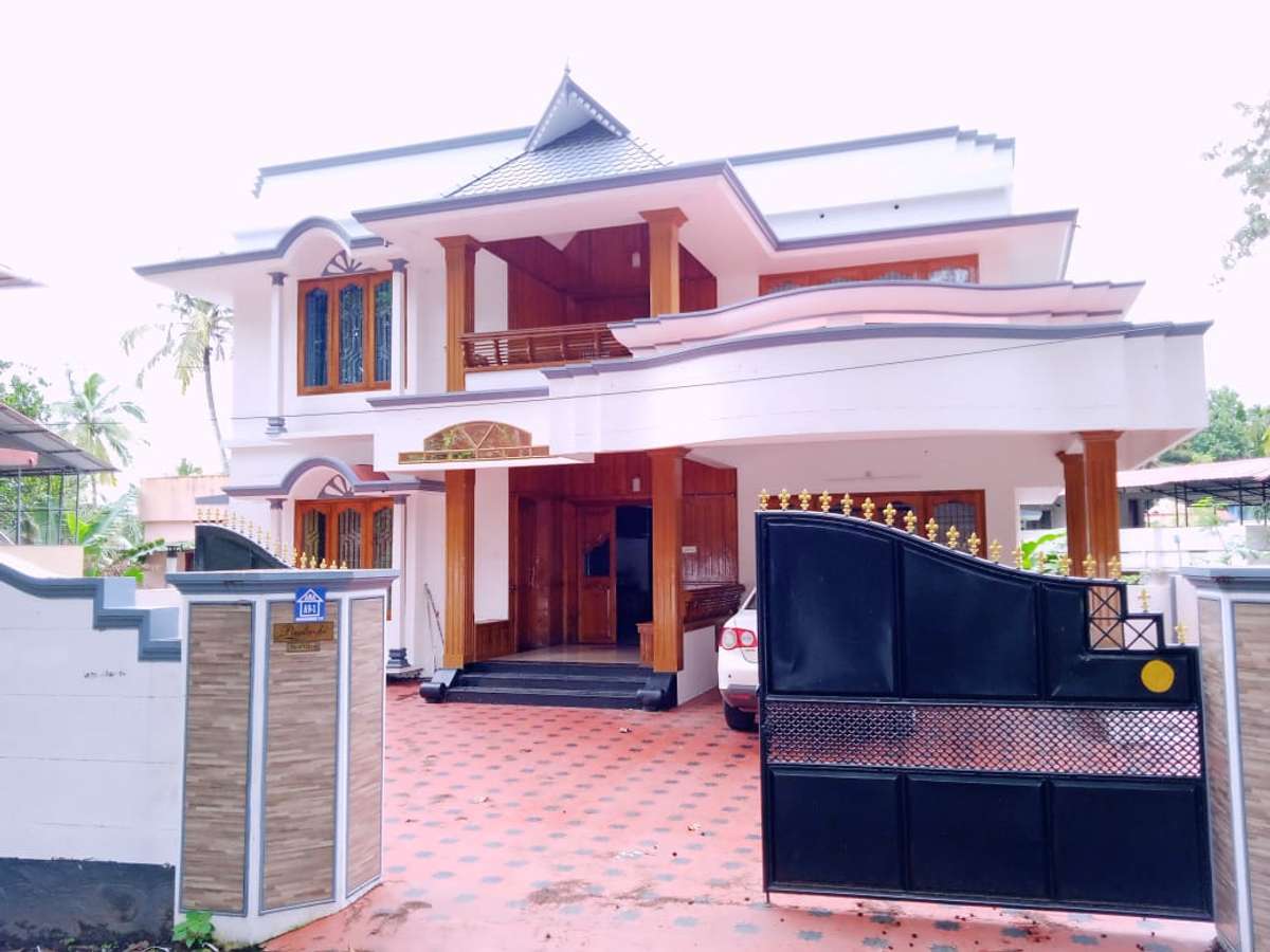 Exterior Designs by Civil Engineer PADMAKUMAR S, Thiruvananthapuram Kolo
