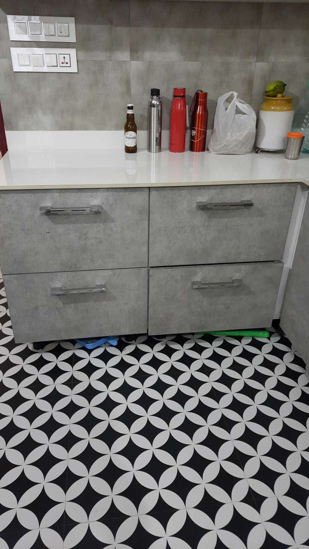 new kitchen kannur #kitchen  #design  #homedecor  #interior  #modularkitchen