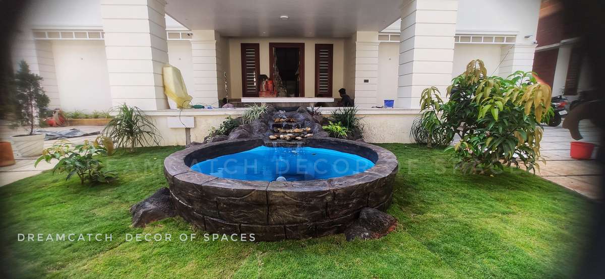 â€œMistakes are the portals of creativity "â˜¯ï¸�
Dreamcatch Decor Of Spaces
9847522529

New work @ Westmahe Beypore 
à´µàµ€à´Ÿà´¿à´¨àµ�à´±àµ† à´®àµ�àµ»à´ªà´¿àµ½ à´’à´°àµ� fish pond à´µàµ‡à´£à´‚ à´Žà´¨àµ�à´¨ à´†à´—àµ�à´°à´¹à´¤àµ�à´¤à´¿àµ½ House owner à´‰à´£àµ�à´Ÿà´¾à´•àµ�à´•à´¿à´¯ pond  à´†à´£àµ� à´†à´¦àµ�à´¯à´¤àµ�à´¤àµ‡à´¤àµ�. à´ªà´¿à´¨àµ�à´¨àµ€à´Ÿàµ� à´…à´¤àµ� à´Žà´™àµ�à´™à´¨àµ† à´­à´‚à´—à´¿à´¯à´¾à´•àµ�à´•àµ�à´‚ à´Žà´¨àµ�à´¨ à´†à´²àµ‹à´šà´¨à´¯à´¿à´²à´¾à´£àµ� à´žà´™àµ�à´™à´³àµ† contact à´šàµ†à´¯àµ�à´¯àµ�à´¨àµ�à´¨à´¤àµ�. Site à´ªàµ‹à´¯à´¿ à´¨àµ‹à´•àµ�à´•à´¿à´¯à´ªàµ�à´ªàµ‹àµ¾ à´šàµ†à´±à´¿à´¯ Space   à´‰à´³àµ�à´³àµ‚. à´†à´¦àµ�à´¯à´‚ à´¤àµ‹à´¨àµ�à´¨à´¿à´¯ design à´‡à´¤à´¾à´£àµ�. à´ªà´¿à´¨àµ�à´¨àµ€à´Ÿàµ� à´µà´°à´šàµ�à´šàµ� à´•à´¾à´£à´¿à´šàµ�à´šà´ªàµ�à´ªàµ‹àµ¾ à´…à´µà´°àµ�à´‚ OK à´†à´£àµ�.final touch à´•à´´à´¿à´žàµ�à´žàµ� à´µàµ†à´³àµ�à´³à´‚ à´¨à´¿à´±à´šàµ�à´šàµ� fountain  on à´†à´•àµ�à´•à´¿à´¯à´ªàµ�à´ªàµ‹àµ¾ à´…à´µà´°àµ�à´‚ à´žà´™àµ�à´™à´³àµ�à´‚ à´¹à´¾à´ªàµ�à´ªà´¿ðŸ˜�
Do you want to decor your space? We always love to hear from you! 
Contact us @9847522529 #dreamcatch_decor_of_spaces #pondscaping #LandscapeGarden #waterfountains #RockGarden #exterior_Work #pond #fishpond #fishtank #gardendesigner 
