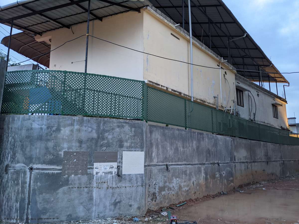 PVC Lattice trellis fence on compound wall for Classic homes, Kakkanad