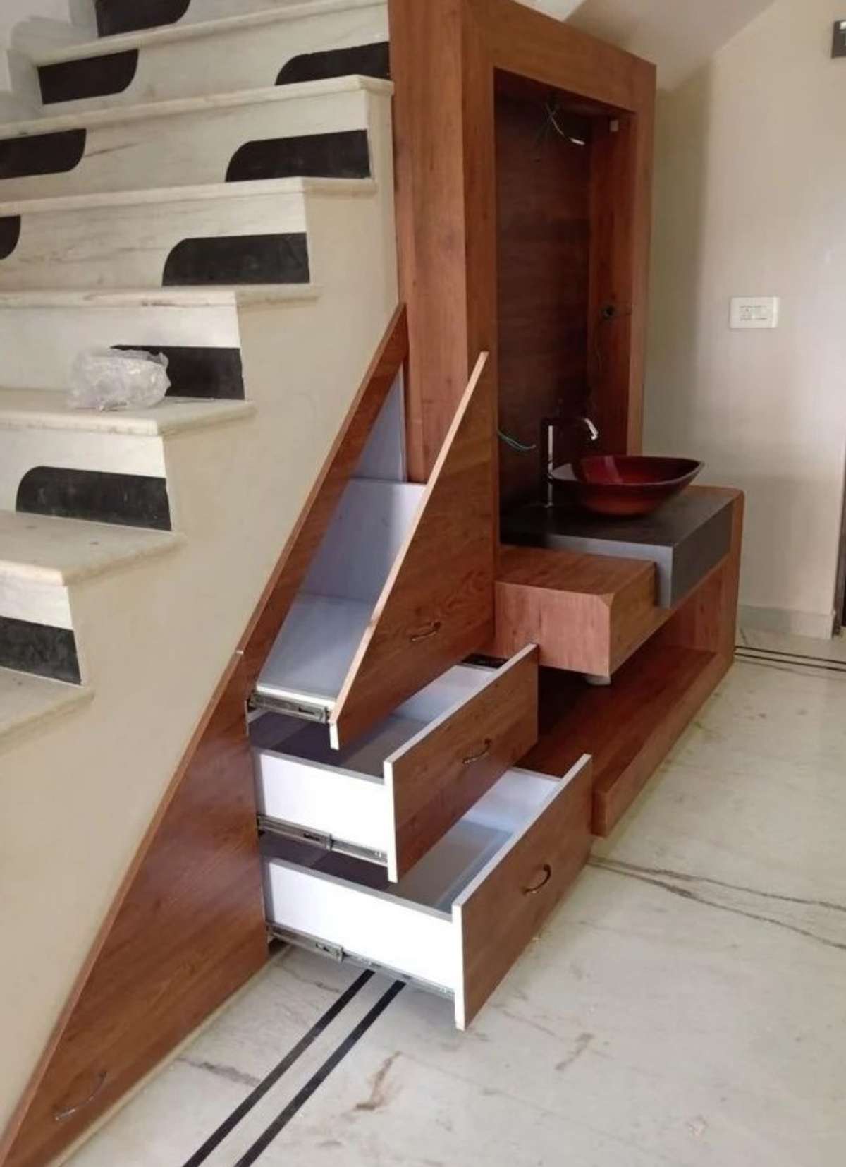 straits storage  
#tarun_dt 
#StaircaseDesigns 
