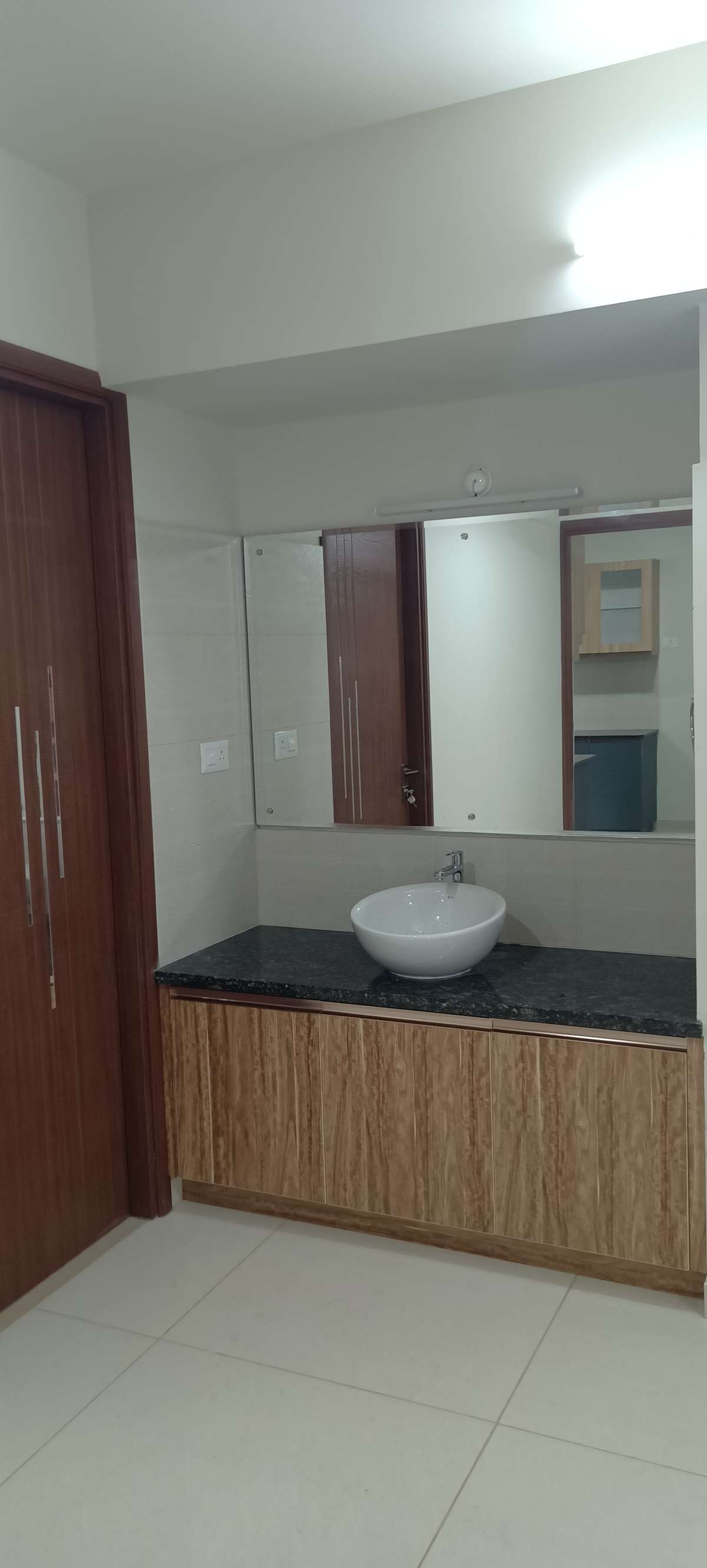 Bathroom Designs by Interior Designer Sajeesh Venu, Thrissur Kolo