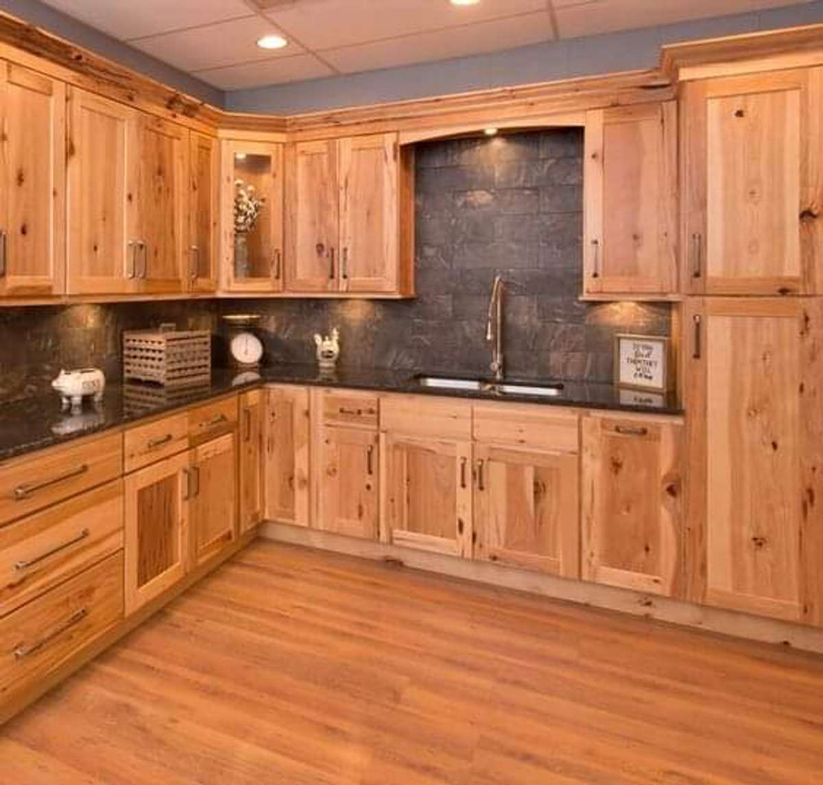 #KitchenCabinet
Wooden Kitchen
