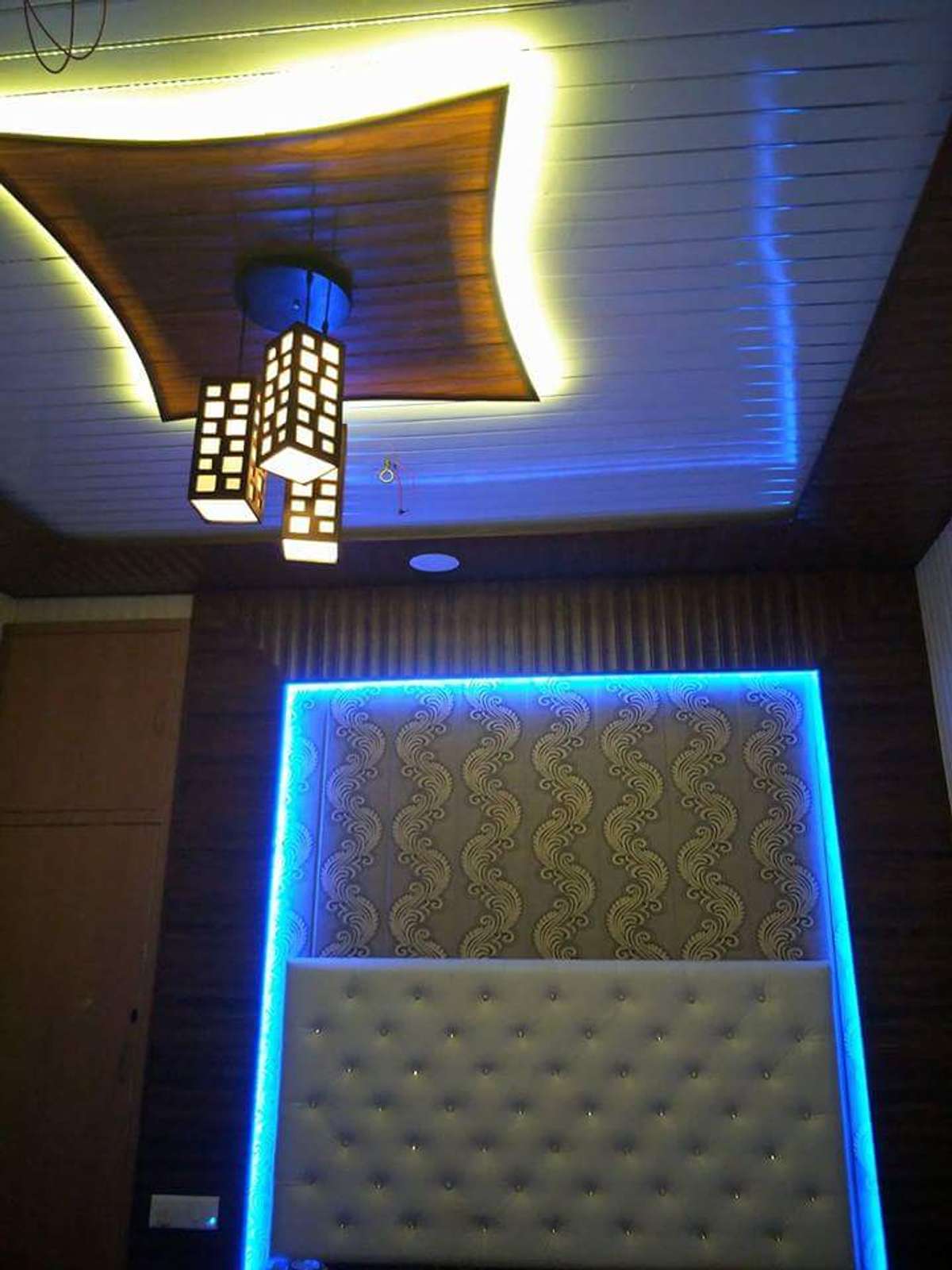 Ceiling, Lighting Designs by Contractor Saifi Saifi, Delhi Kolo