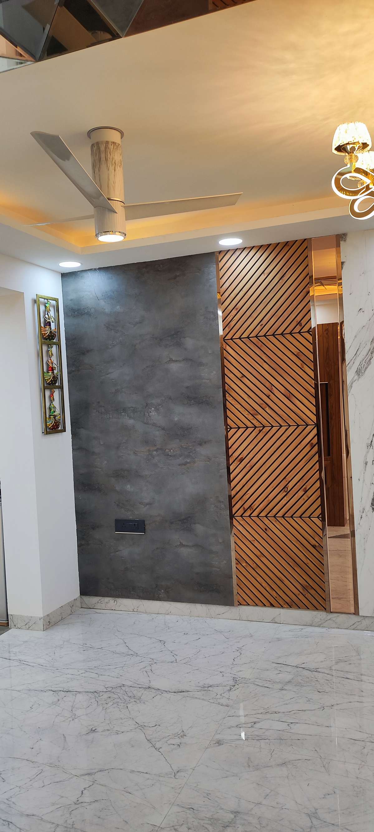 5Bhk kitchen and wardrobe and panel wall 
design pic
please support my you tube channel
#https://youtu.be/VRf87iT0stQ
#https://youtube.com/channel/UCvf-dZ01rkzYOo9dxr390sw #InteriorDesigner #Architect #Architectural&Interior