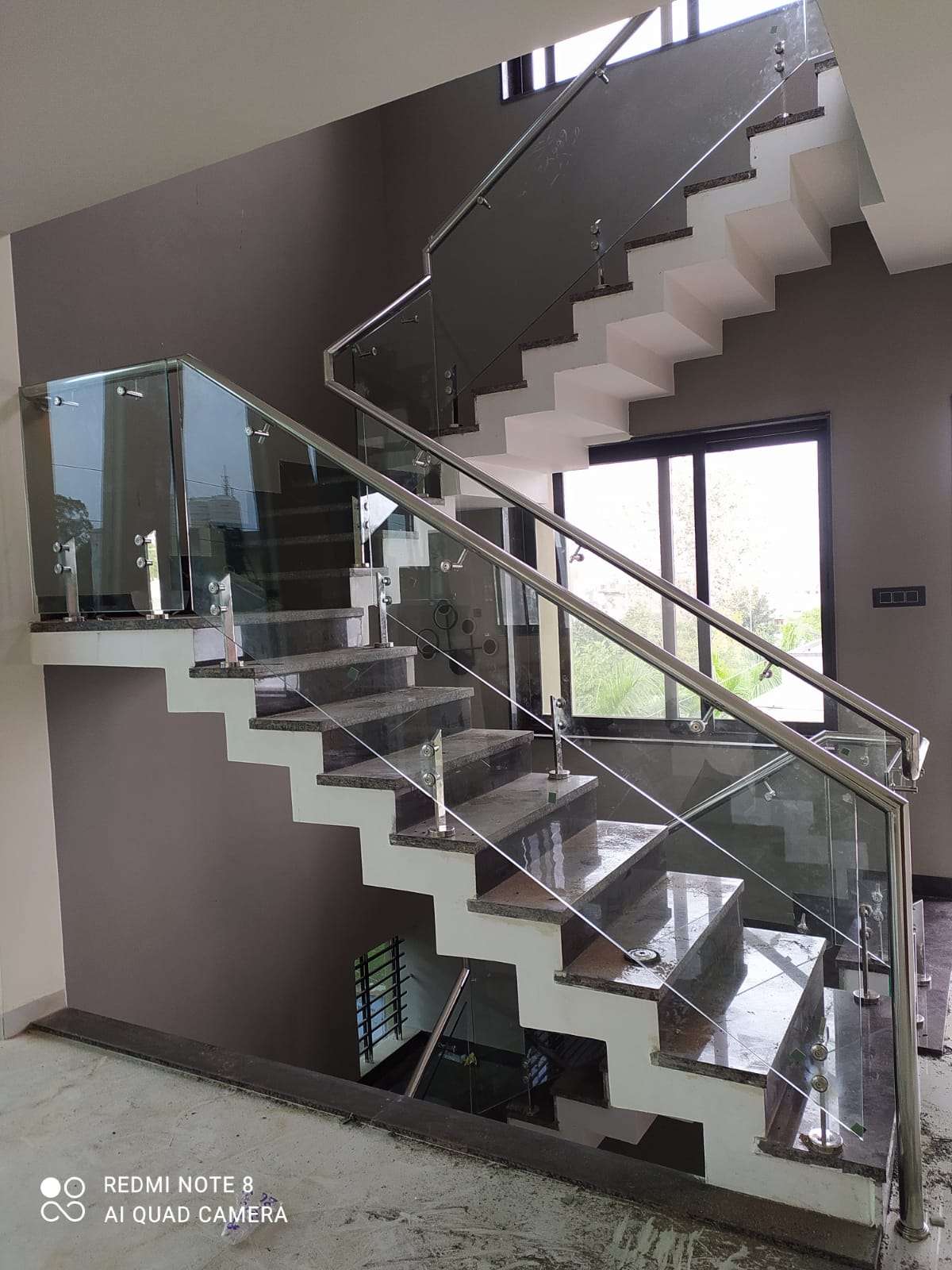 stair relling 
Contact me-7693066707
ER. Sameer mansuri
Interior Exteriar include all working 
(construction, design, dwaring, tile, eletricity, plumbing, Alluminium all type, Febrication all type, Paint all type, wallpapers, etc.)
 #StaircaseDecors  #GlassHandRailStaircase #LShapedStaircase #StraightStaircase  #StaircasePaintings #StaircaseIdeas  #CurvedStaircase