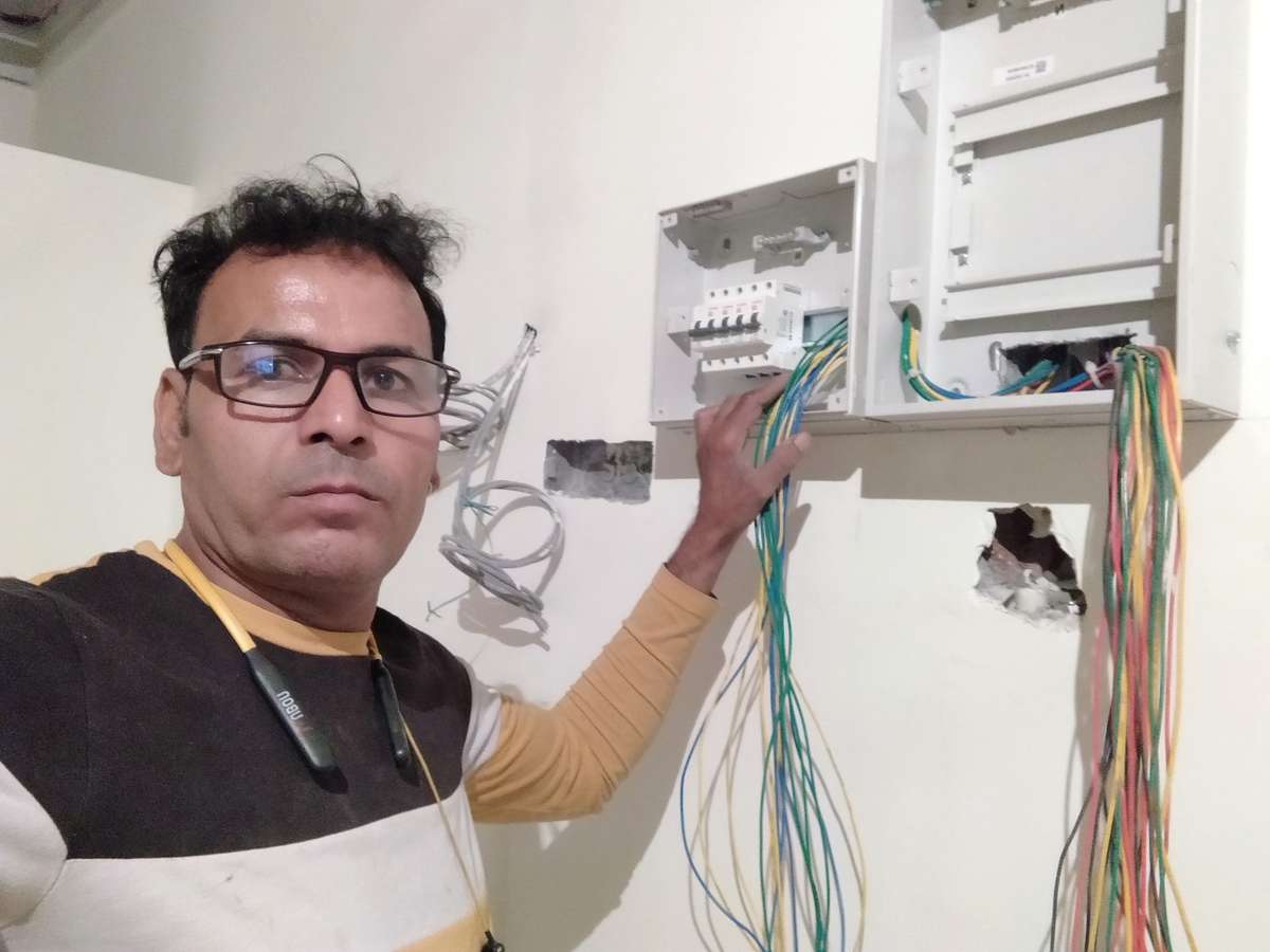 Electricals Designs by Electric Works Kevaran Singh, Delhi Kolo