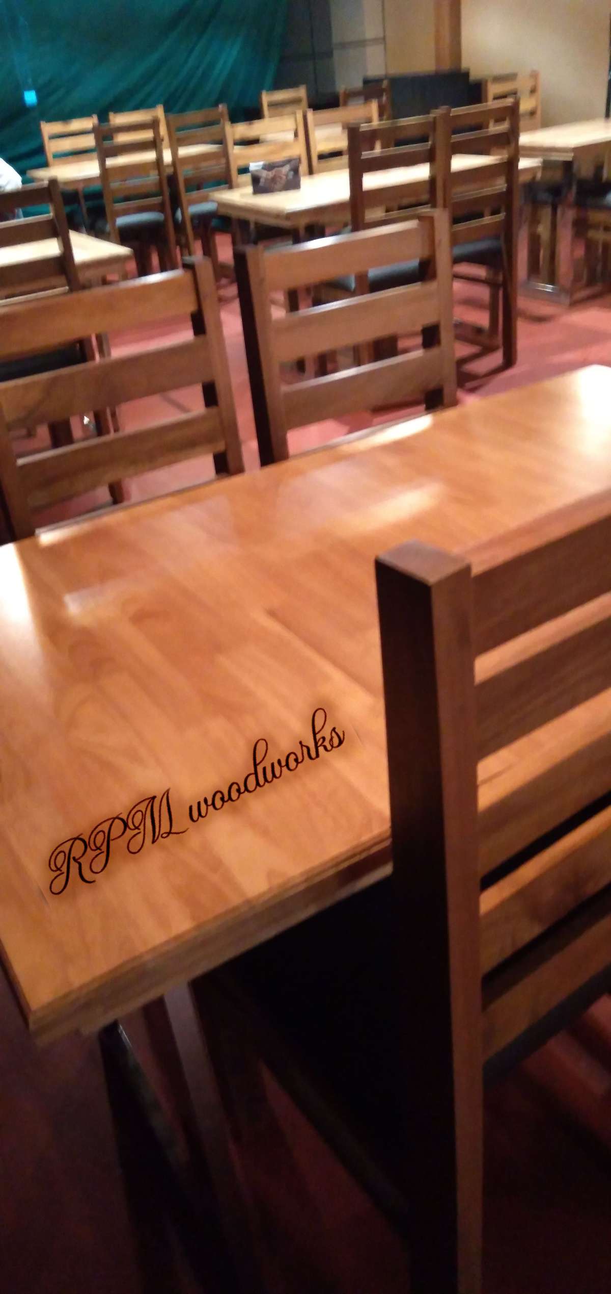 
Hotel table&chairin rubwood ..âœ¨ðŸ”¨âœ¨