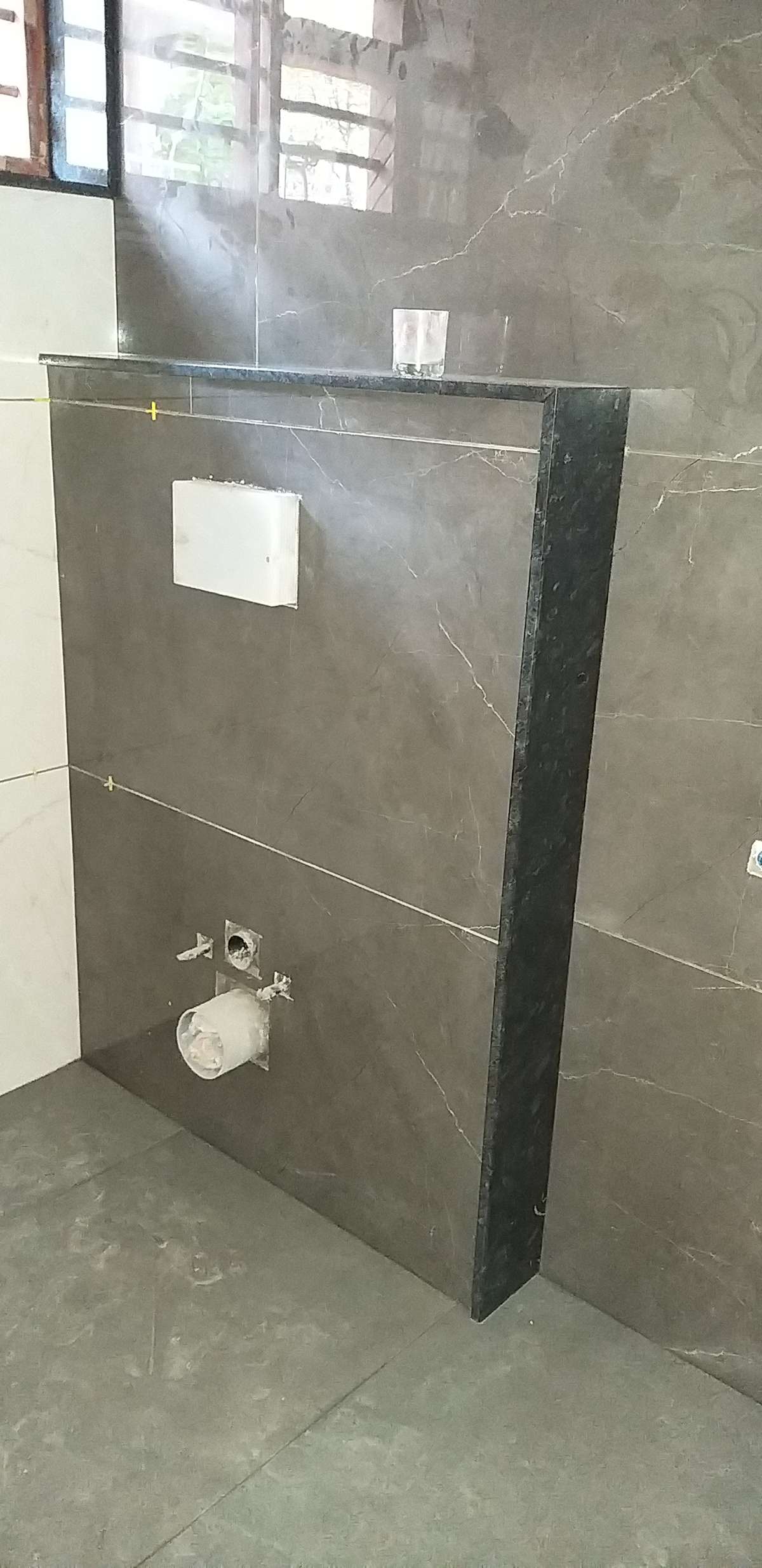 Bathroom Designs by Flooring prajeesh kuzhippalli, Kozhikode Kolo