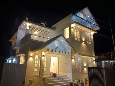 Exterior, Lighting Designs by Architect Shrishti Homes   Interiors, Ernakulam | Kolo