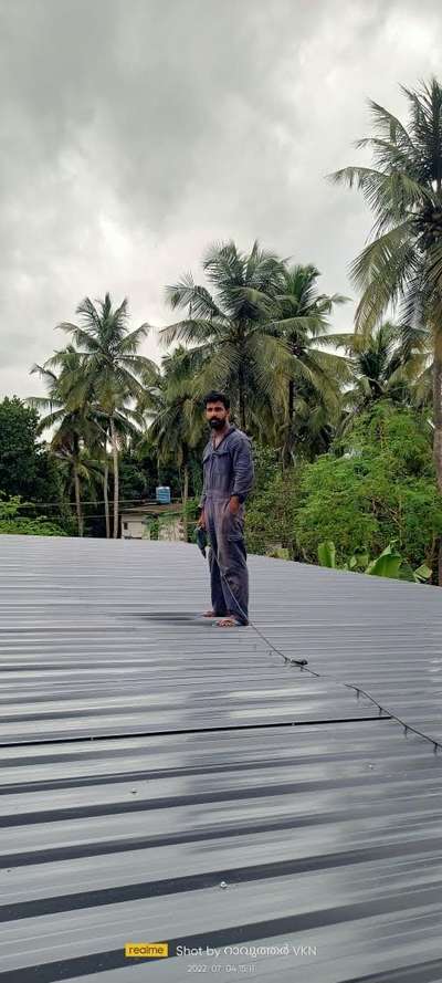 Roof Designs by Fabrication & Welding akkbar kodumudi, Malappuram | Kolo