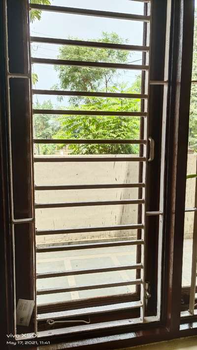 Window Designs by Contractor Loveish Pathan, Delhi | Kolo