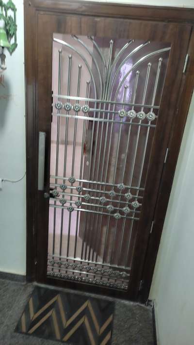 Door Designs by Fabrication & Welding Jubair Mansuri, Gurugram | Kolo