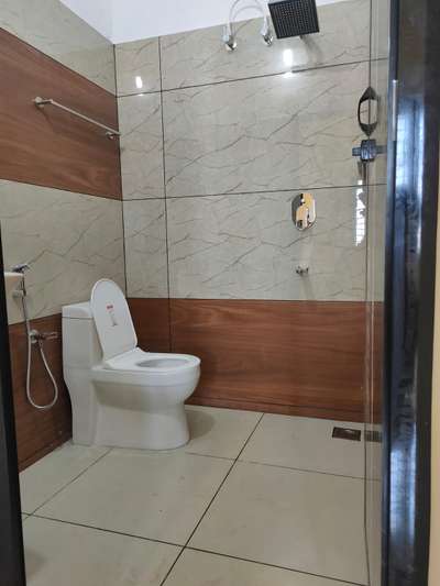 Bathroom Designs by Contractor BrickVilla Designers And Contractors, Thiruvananthapuram | Kolo