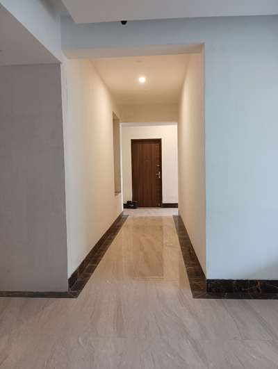 Door, Ceiling, Flooring, Lighting Designs by Contractor Everest Electricals, Delhi | Kolo