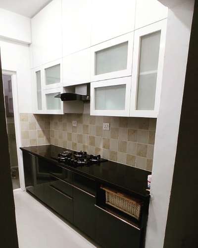Kitchen, Storage Designs by Interior Designer kavita arya, Gautam Buddh Nagar | Kolo