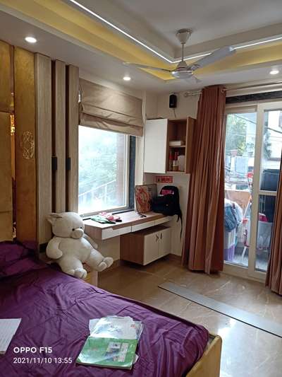 Bedroom, Furniture, Ceiling, Lighting, Storage Designs by Contractor Furkaan Saifi, Gurugram | Kolo