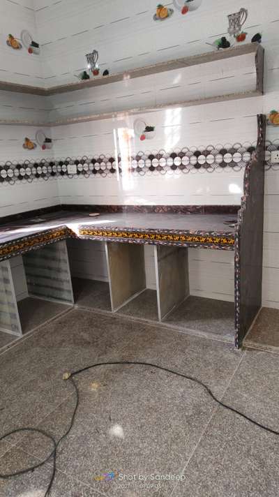 Kitchen, Storage Designs by Flooring Dungar Mal Maharia, Sikar | Kolo