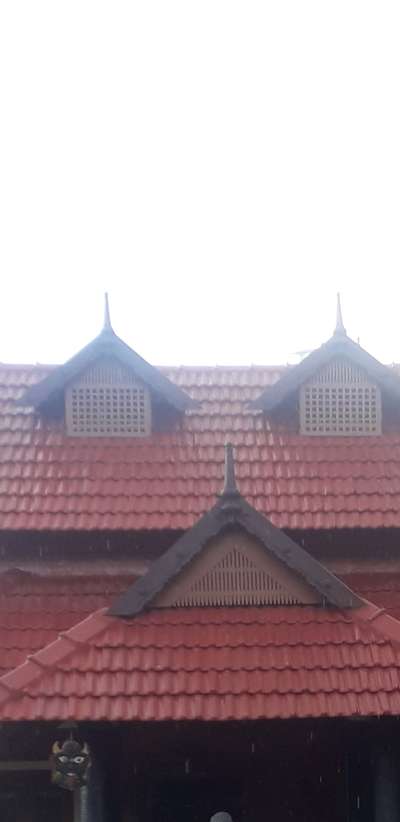 Roof Designs by Contractor Biju Av Vaikom Biju, Thrissur | Kolo
