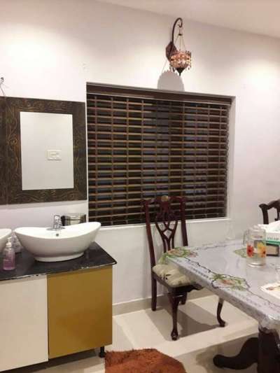 Bathroom, Window Designs by Interior Designer ശ്രീരാജ്  ത്യാഗരാജൻ , Kollam | Kolo