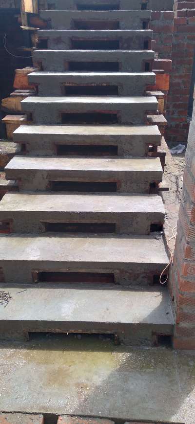 Staircase Designs by Carpenter Siby Viswambharan, Alappuzha | Kolo
