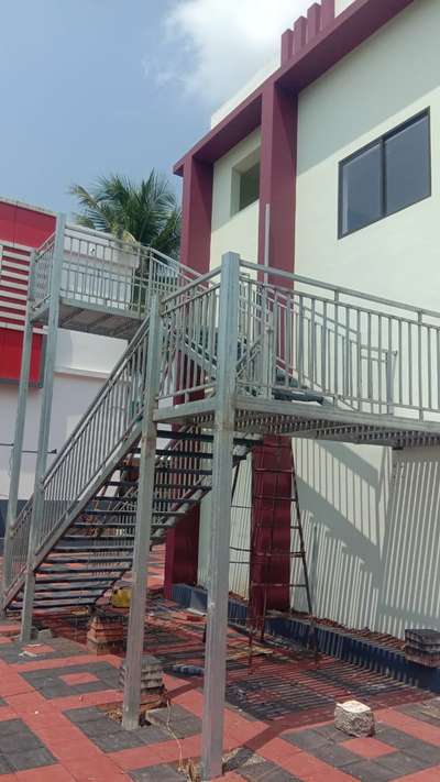 Staircase Designs by Service Provider abdul razaq, Thrissur | Kolo