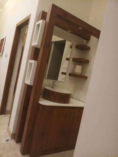 Bathroom Designs by Carpenter 🙏 फॉलो करो दिल्ली कारपेंटर को , Delhi | Kolo