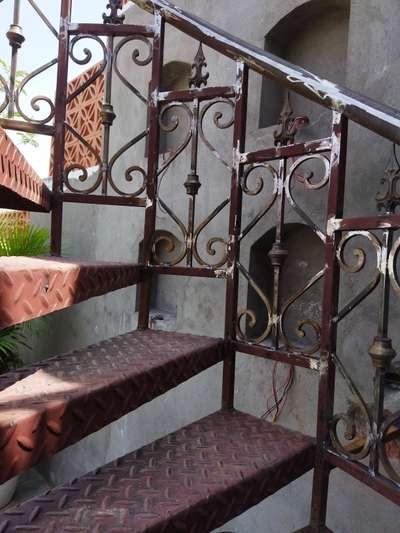 Staircase Designs by Fabrication & Welding Nadeem Nadeem, Delhi | Kolo