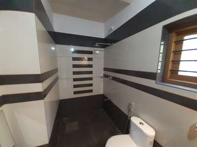 Bathroom Designs by Flooring ജിയൊ ജിയൊ, Kottayam | Kolo