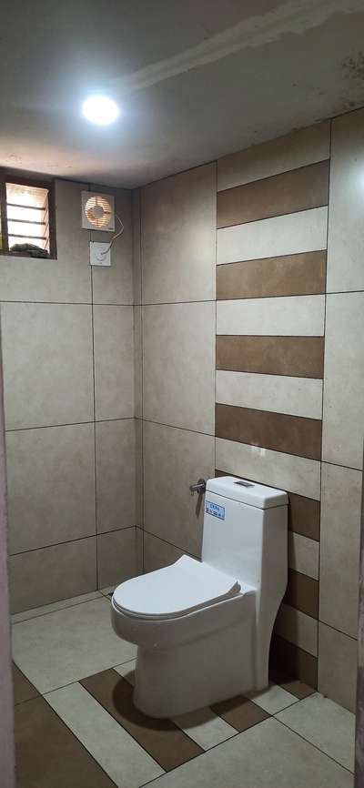Bathroom Designs by Flooring Sayooj Ms, Thrissur | Kolo