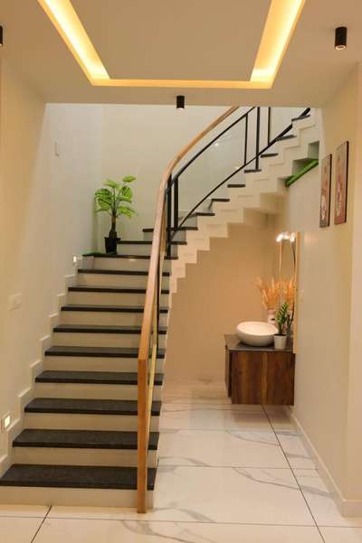 Lighting, Staircase Designs by Carpenter Subramanyan Prabhakaran, Palakkad | Kolo