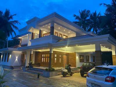 Exterior, Lighting Designs by Contractor Edon  Builders , Kozhikode | Kolo