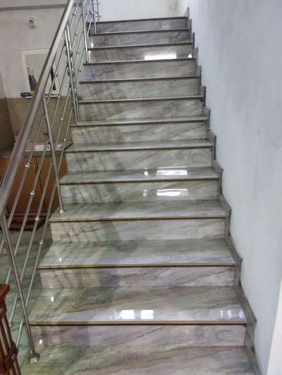 Staircase Designs by Flooring Ratheesh tk Thaivalappil, Kasaragod | Kolo