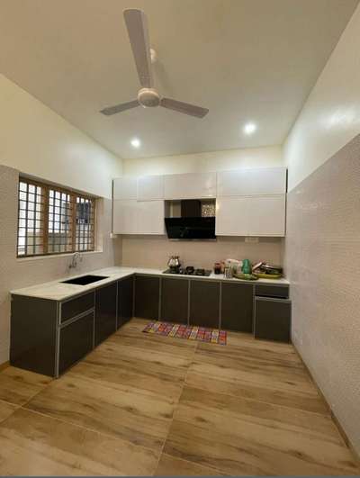 Ceiling, Kitchen, Lighting, Storage Designs by Carpenter shahul   AM , Thrissur | Kolo