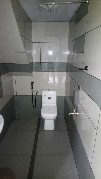 Bathroom Designs by Service Provider Sabin contractor, Kottayam | Kolo