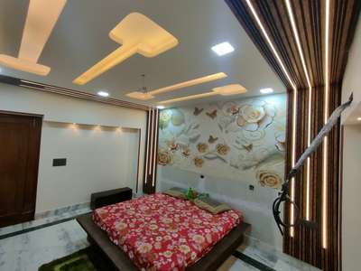 Bedroom, Furniture, Ceiling, Lighting, Wall Designs by Contractor Archit Tyagi, Delhi | Kolo