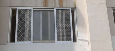 Window Designs by Contractor Waseem Saifi, Gautam Buddh Nagar | Kolo