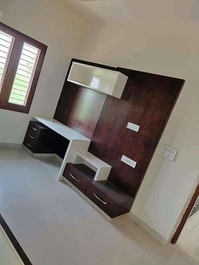 Wall, Storage Designs by Interior Designer സുരേന്ദ്രൻ സുരേന്ദ്രൻ, Palakkad | Kolo
