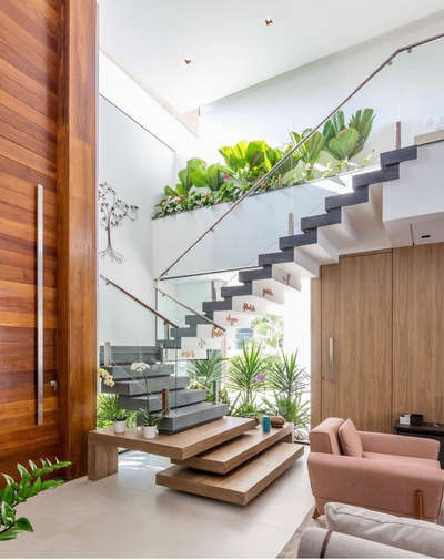 Staircase Designs by Painting Works നിസാം  LK, Kollam | Kolo