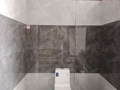 Wall, Bathroom Designs by Flooring Asad Patel, Dewas | Kolo