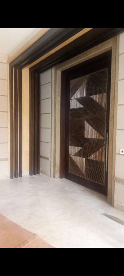 Door, Wall Designs by Contractor Hashim Sonu, Delhi | Kolo