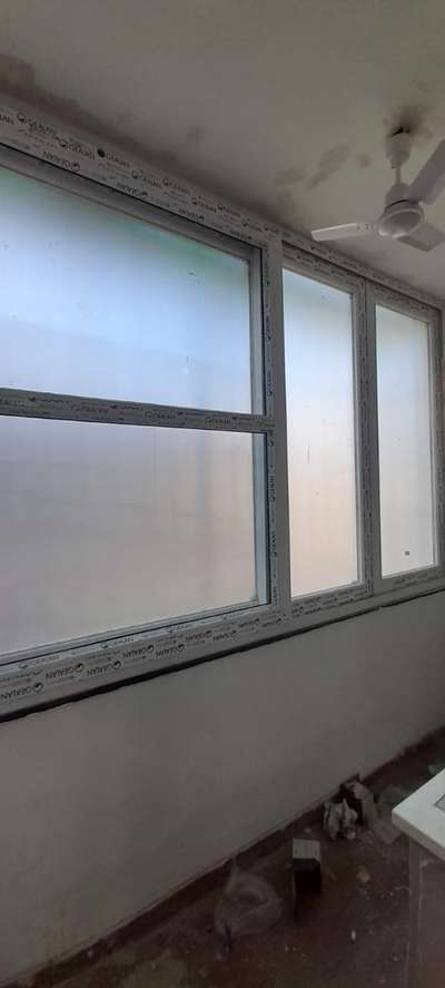 Window Designs by Contractor Shabbir Jamal, Gurugram | Kolo
