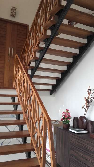 Staircase Designs by Contractor Praveen   Pariyapurath , Kozhikode | Kolo
