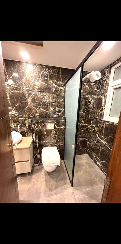 Bathroom Designs by Contractor Anika Verma , Gurugram | Kolo