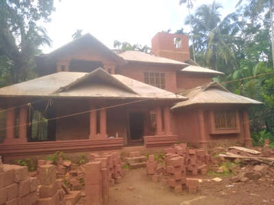 Exterior Designs by Contractor saheer poolakkal, Malappuram | Kolo